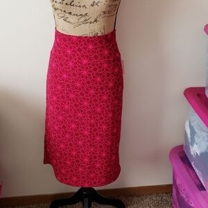 Nwt 2xl maroon and hot pink lularoe cassie